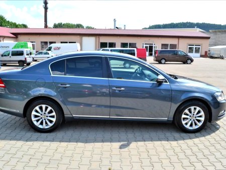 Volkswagen Passat, 2011 - pohled č. 6