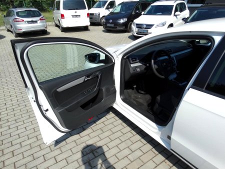Volkswagen Passat, 2011 - pohled č. 9