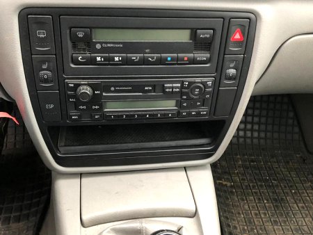 Volkswagen Passat, 2001 - pohled č. 3