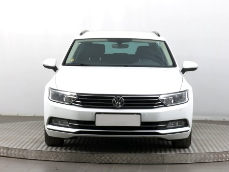 Volkswagen Passat, 2016 - pohled č. 2