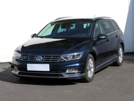 Volkswagen Passat, 2016 - pohled č. 3