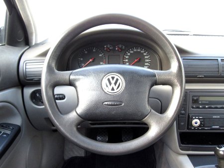 Volkswagen Passat, 2000 - pohled č. 12