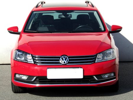 Volkswagen Passat, 2011 - pohled č. 2