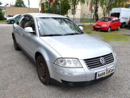 Volkswagen Passat, 2004