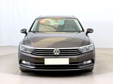 Volkswagen Passat, 2014 - pohled č. 2