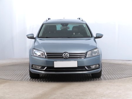 Volkswagen Passat, 2011 - pohled č. 2