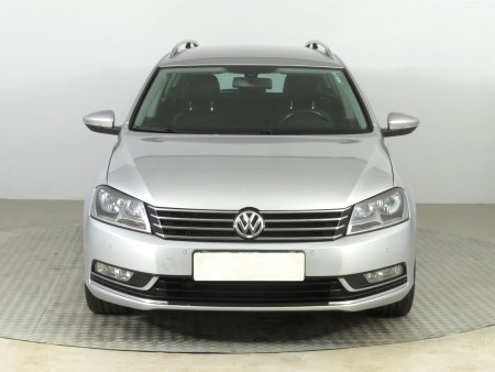 Volkswagen Passat, 2011 - pohled č. 2