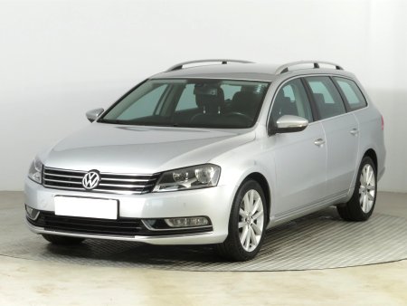 Volkswagen Passat, 2011 - pohled č. 3