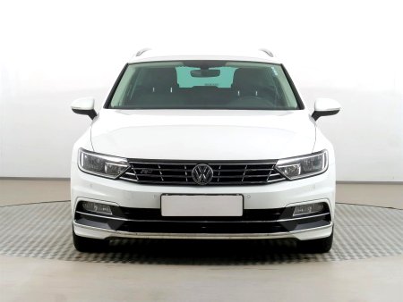 Volkswagen Passat, 2017 - pohled č. 2