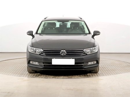 Volkswagen Passat, 2015 - pohled č. 2