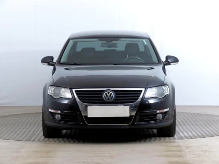 Volkswagen Passat, 2010 - pohled č. 2