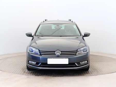 Volkswagen Passat, 2011 - pohled č. 2