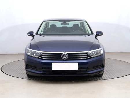 Volkswagen Passat, 2018 - pohled č. 2