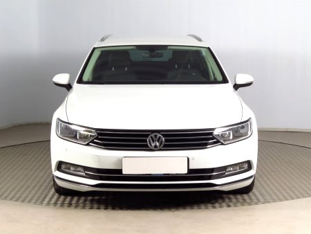 Volkswagen Passat, 2017 - pohled č. 2