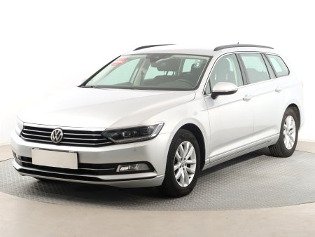 Volkswagen Passat, 2016 - pohled č. 3