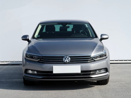 Volkswagen Passat, 2018 - pohled č. 2