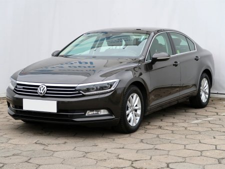 Volkswagen Passat, 2018 - pohled č. 3