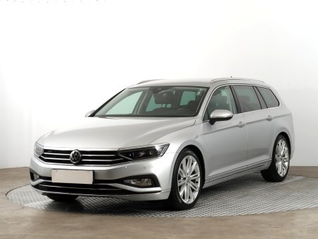 Volkswagen Passat, 2020 - pohled č. 3