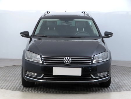 Volkswagen Passat, 2011 - pohled č. 2