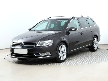 Volkswagen Passat, 2011 - pohled č. 3