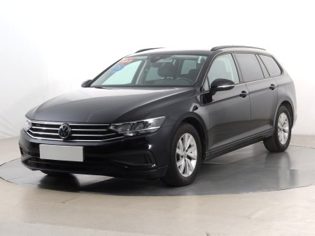 Volkswagen Passat, 2020 - pohled č. 3