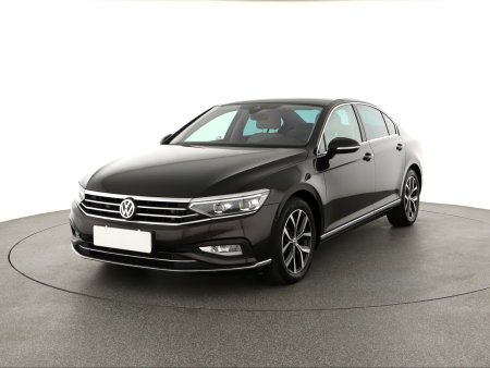 Volkswagen Passat, 2020 - pohled č. 3