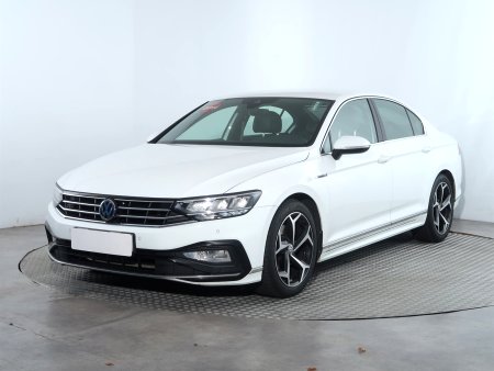 Volkswagen Passat, 2020 - pohled č. 3