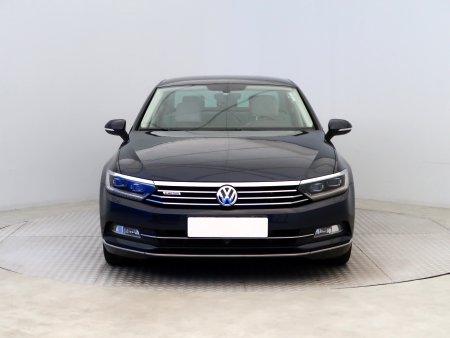 Volkswagen Passat, 2016 - pohled č. 2