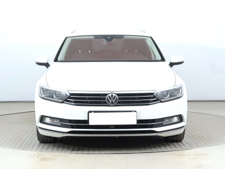 Volkswagen Passat, 2016 - pohled č. 2