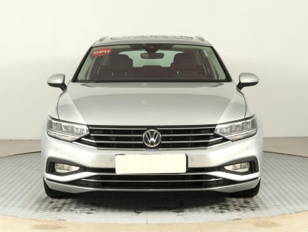 Volkswagen Passat, 2020 - pohled č. 2