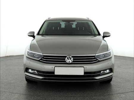 Volkswagen Passat, 2015 - pohled č. 2