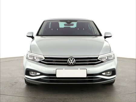 Volkswagen Passat, 2021 - pohled č. 2