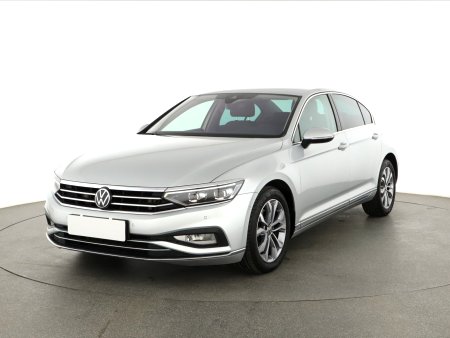 Volkswagen Passat, 2021 - pohled č. 3