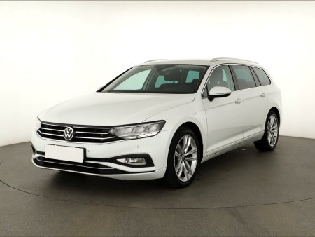 Volkswagen Passat, 2021 - pohled č. 3