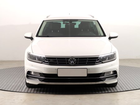 Volkswagen Passat, 2019 - pohled č. 2
