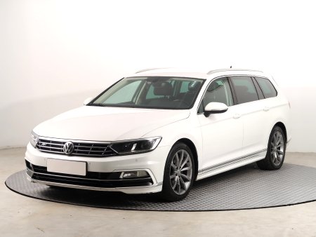 Volkswagen Passat, 2019 - pohled č. 3