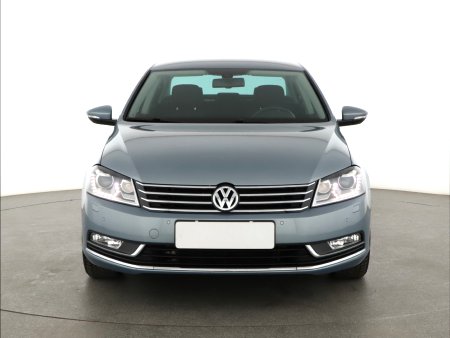 Volkswagen Passat, 2012 - pohled č. 2