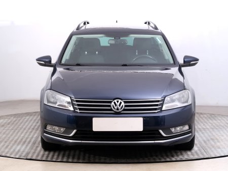 Volkswagen Passat, 2011 - pohled č. 2