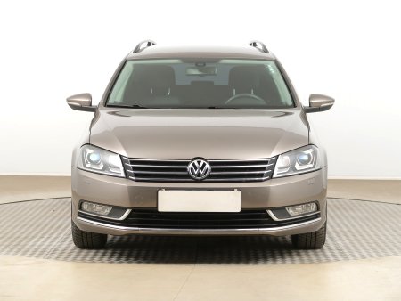 Volkswagen Passat, 2011 - pohled č. 2