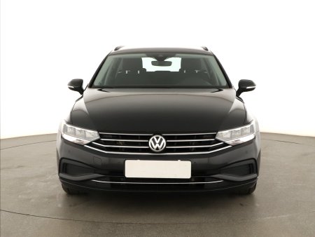 Volkswagen Passat, 2019 - pohled č. 2