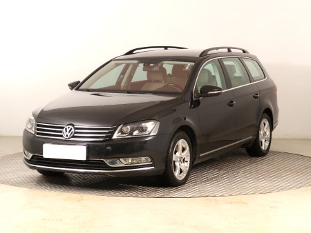 Volkswagen Passat, 2012 - pohled č. 3