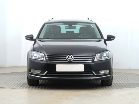 Volkswagen Passat, 2011 - pohled č. 2