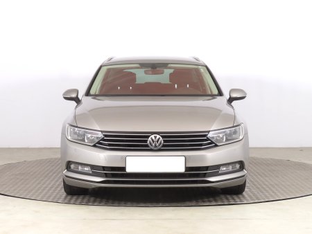 Volkswagen Passat, 2015 - pohled č. 2