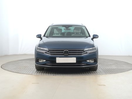 Volkswagen Passat, 2020 - pohled č. 2