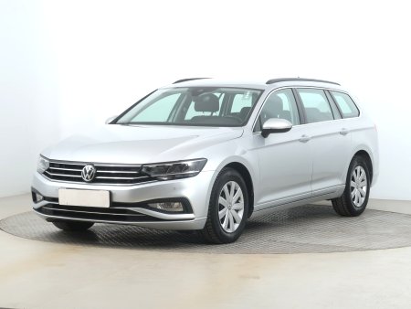 Volkswagen Passat, 2020 - pohled č. 3