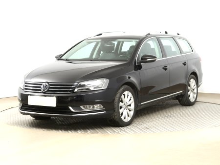 Volkswagen Passat, 2012 - pohled č. 3