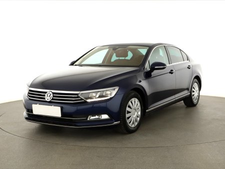 Volkswagen Passat, 2018 - pohled č. 3