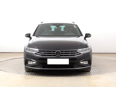 Volkswagen Passat, 2021 - pohled č. 2