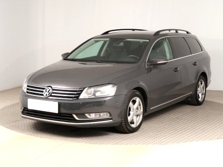 Volkswagen Passat, 2011 - pohled č. 3