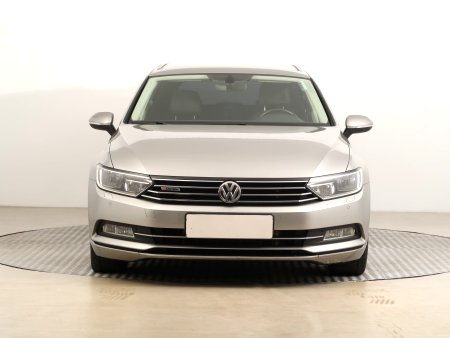 Volkswagen Passat, 2015 - pohled č. 2
